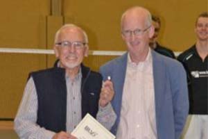 Wilhelm Schmitz erhält die Leistungsnadel des Landesverbandes - Bild 2 63e39db0e5c0e | Wilhelm Schmitz erhält die Leistungsnadel des Landesverbandes