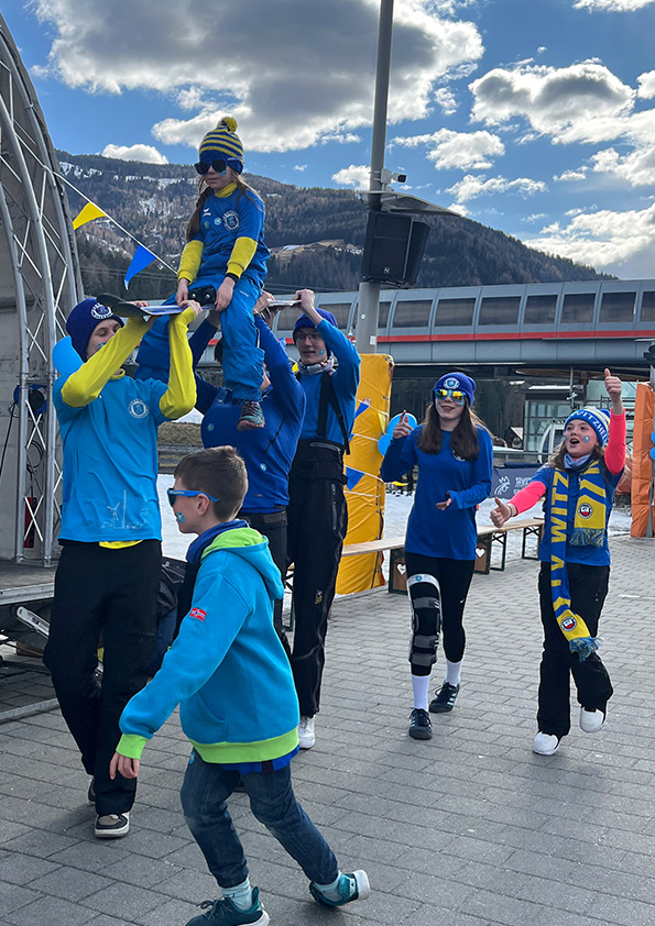 Jubiläums-Cat-Walk. Die TVW Gruppen präsentieren 20 Jahre Skiabteilung