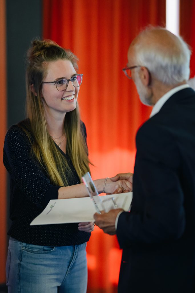 Engagement und Leistung wurden ausgezeichnet und geehrt! | Bild 1 Engagement und Leistung wurden ausgezeichnet und geehrt! 20260415 JugendbetreuerInnenmedaille Foto Lukas Schulze 00921 |