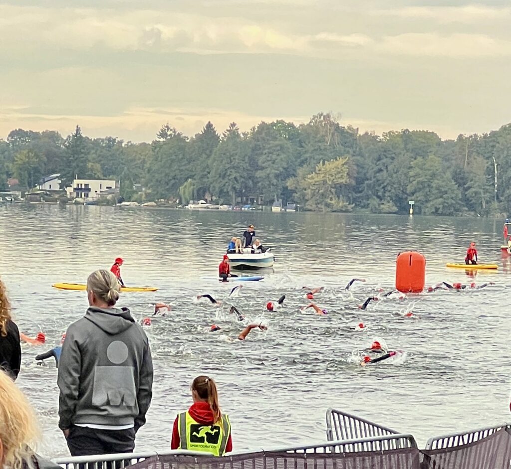Saisonabschluss beim 70.3 IRONMAN Erkner | Bild 3 Saisonabschluss beim 70.3 IRONMAN Erkner Erkner 70.3 7 |